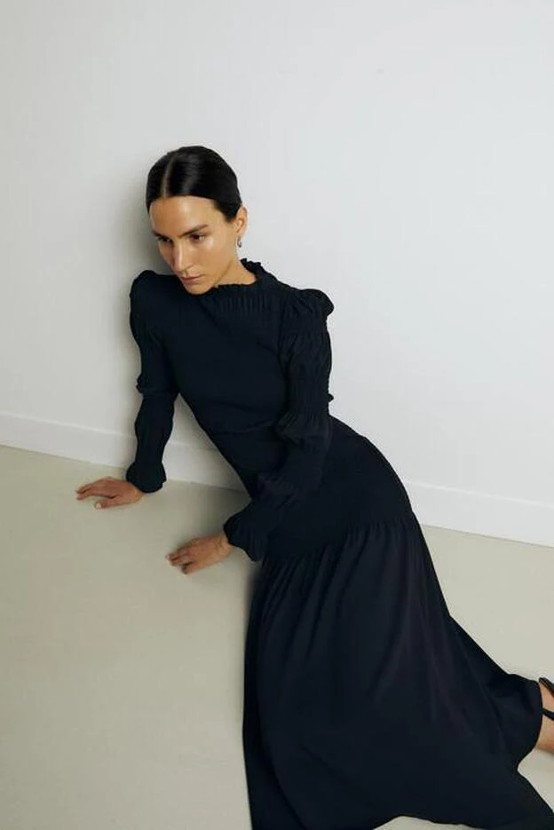 Dato El diseño ventilador Este es el vestido negro de Sfera que adelgaza y se ha agotado en menos de  una semana | Mujer Hoy