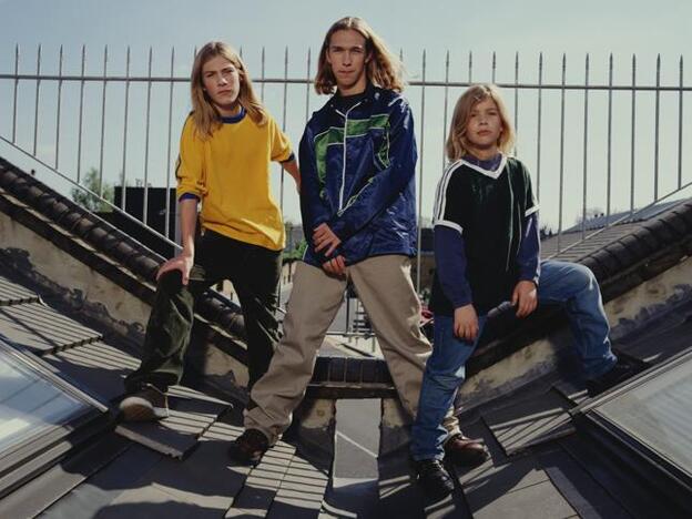 Los Hanson en una foto promocional en Londres en 1997./getty