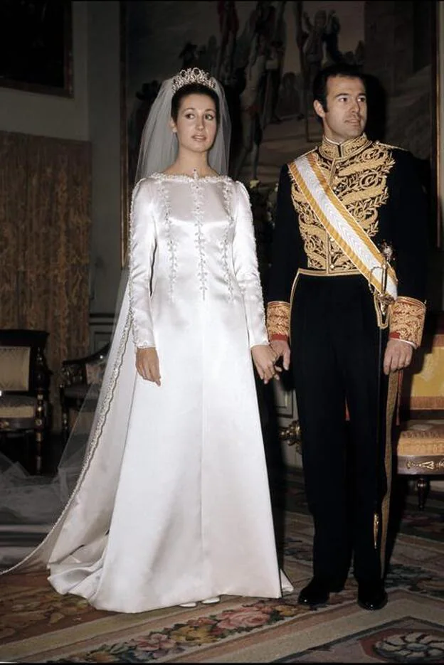 Carmen Martínez-Bordiú el día de su boda con Alfonso de Borbón.