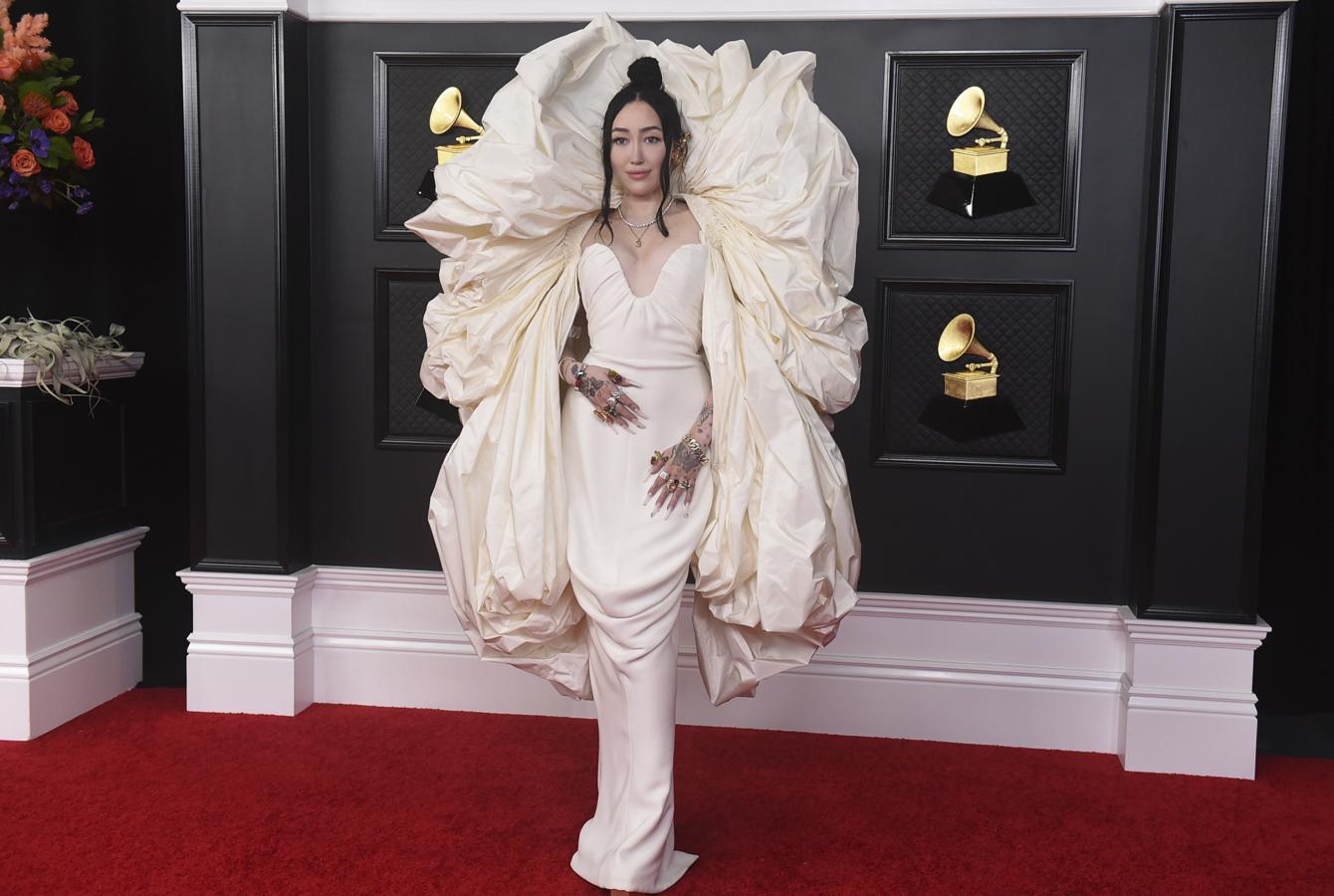 Las mejor y peor vestidas de la alfombra roja de los Premios Grammy 2021