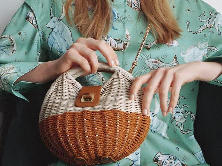 Nabo Palpitar sensación Fotos: Si buscas hacerte con los bolsos más originales de la primavera,  Zara tiene los 13 flechazos más bonitos, baratos y combinables | Mujer Hoy