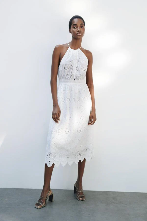 Fotos: 15 vestidos blancos de Zara que vas a añadir a tu armario | Mujer Hoy
