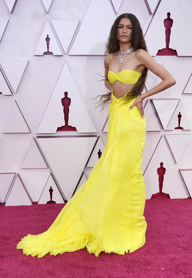 Todos los looks de la alfombra roja de los Premios Oscar 2021: Zendaya