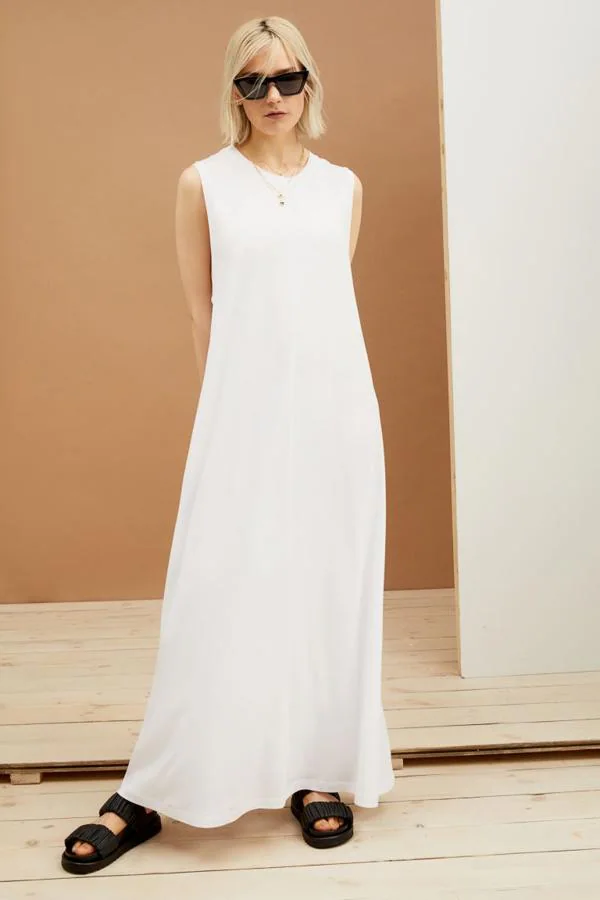 Fotos: 11 vestidos blancos que vas a necesitar esta primavera y puedes  comprar por menos de 20 euros