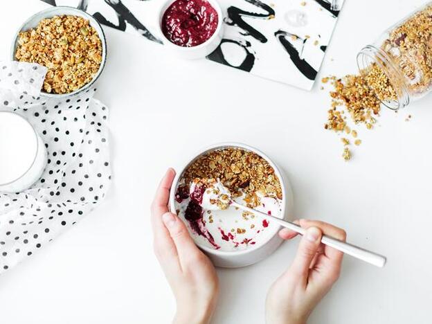 Leche de avena: conoce todo lo que esta maravillosa bebida vegetal puede hacer por tu bienestar