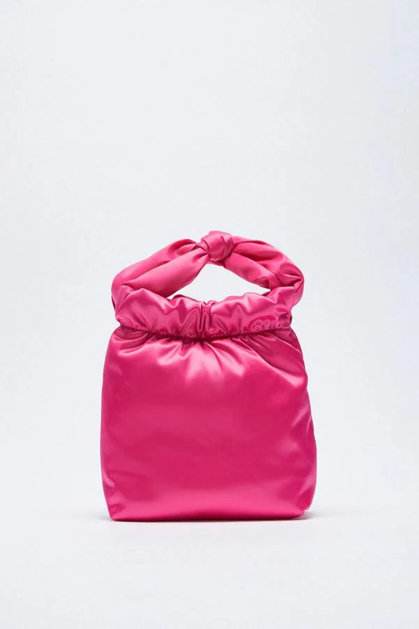 Llena de color tus estilismos de verano los bolsos más bonitos y combinables Zara | Mujer Hoy