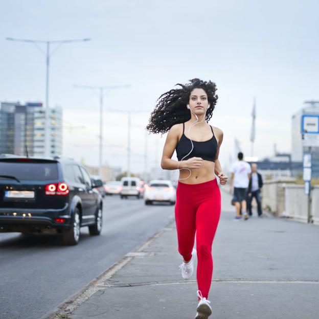 Cómo empezar a correr cinco kilómetros al día: secretos, trucos y precauciones