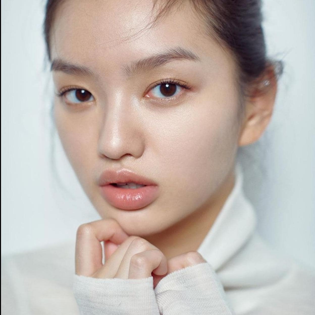 Pincha en la imagen para conocer los mejores cosméticos coreanos para acabar con el acné y conseguir una piel ultra lisa. /instagram @colajaime