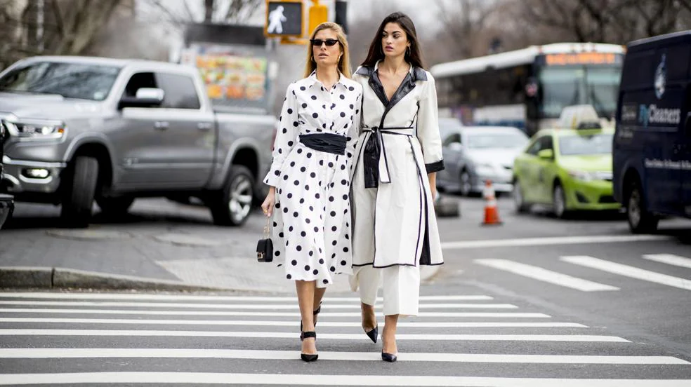 Los vestidos de lunares de la nueva colección de Zara que van a arrasar en  Instagram (y otros looks para sumarte a la tendencia) | Mujer Hoy