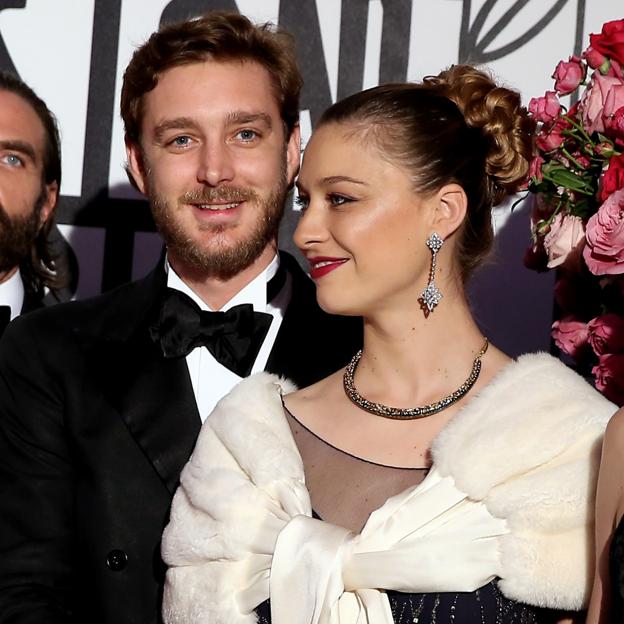 Cómo pasó Beatrice Borromeo de ser la novia polémica y díscola de Pierre Casiraghi a la nuera favorita de Carolina de Mónaco