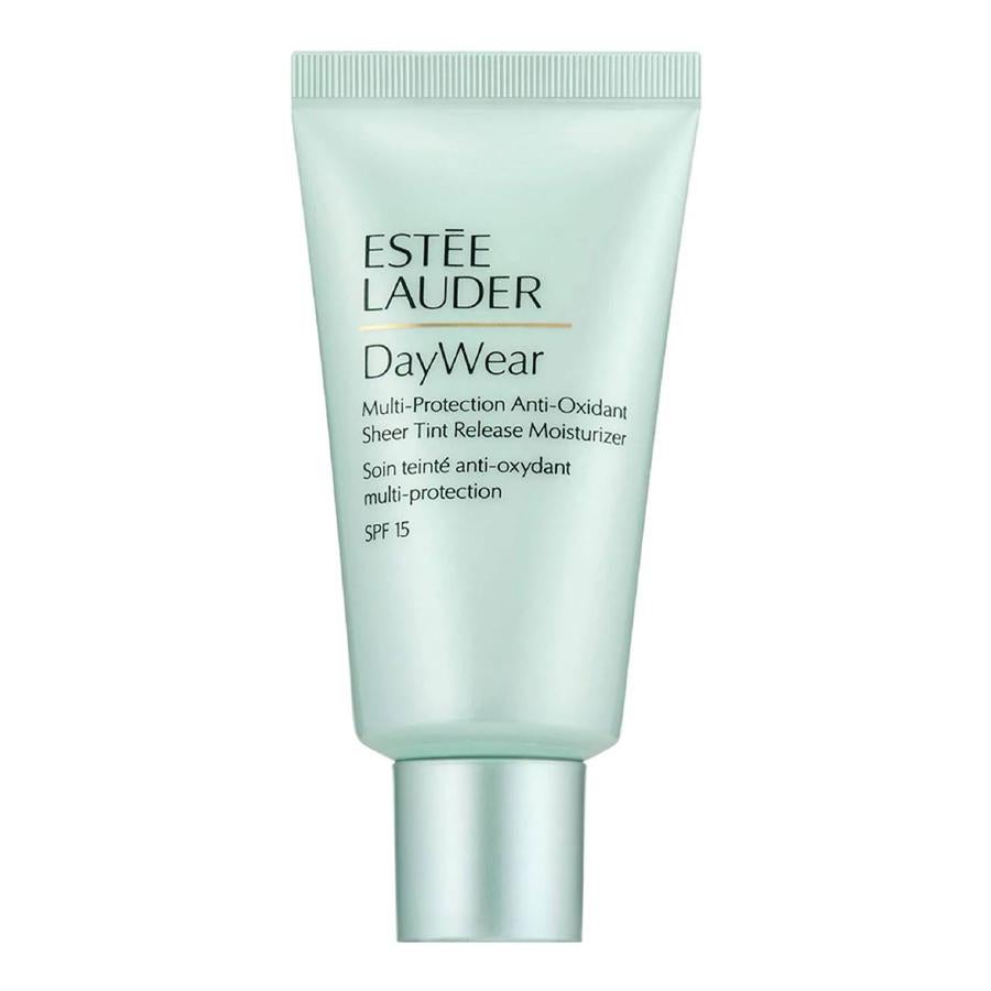 Los cosméticos que debes incorporar en tu rutina de cuidado facial diaria a los 50: DayWear Sheer Tint Moisturizer de Estée Lauder