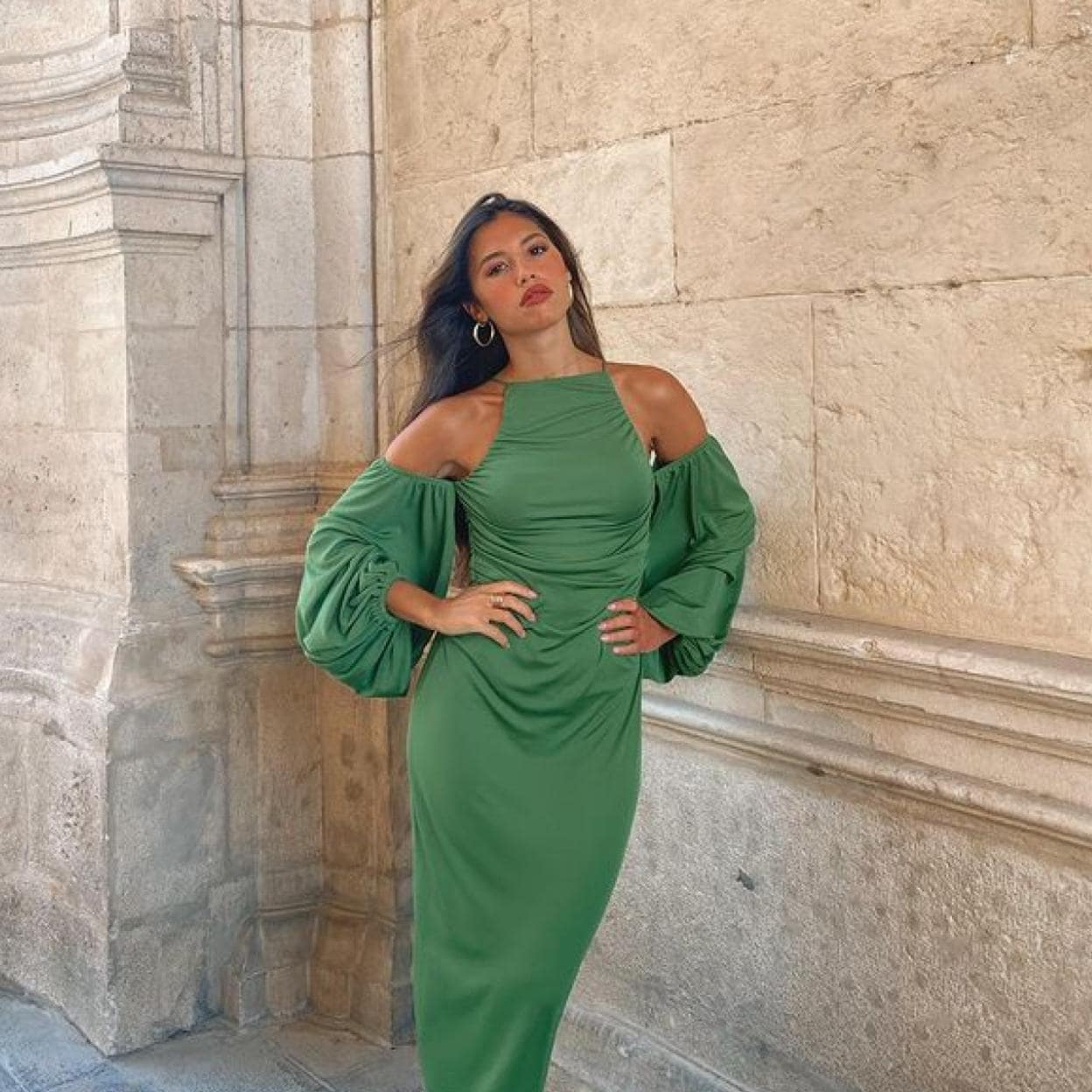 que hablar vestido verde de Zara que arrasando ventas: barato, bonito y tendencia | Mujer Hoy