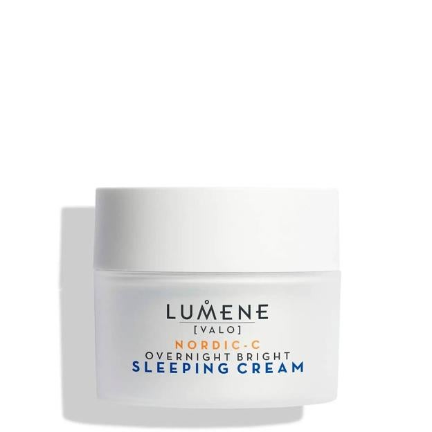 Crema de noche Overnight Bright Nordic C [Valo] de Lumene. 25,45 euros