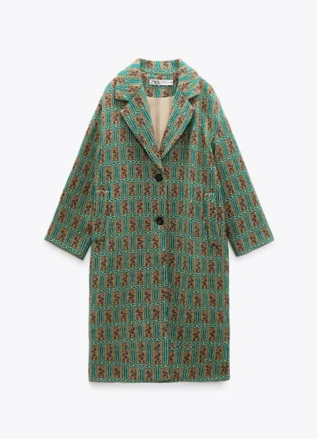 El abrigo más deseado de la temporada ha llegado a Zara: con barrocos y texturas lujosas para brillar | Mujer Hoy