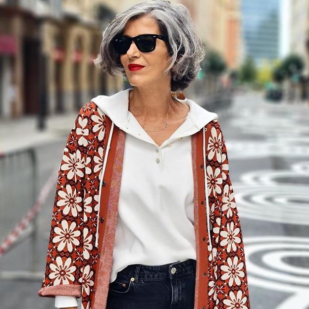 cazadora vaquera ni blazer, la chaqueta de entretiempo perfecta es este abrigo de punto de Zara que rejuvenece a 50 | Mujer Hoy