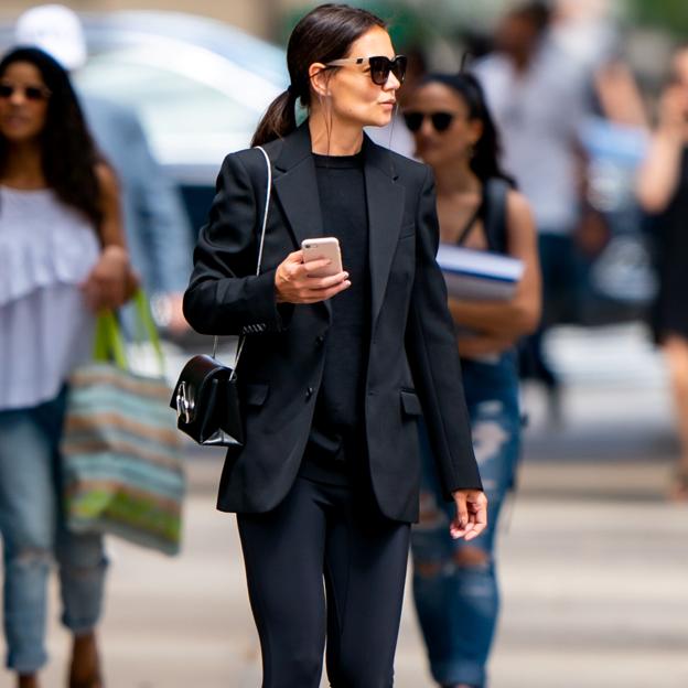 5 ideas para combinar unos leggings en looks ideales para el día a día y que confirman que son la prenda cómoda tendencia del momento