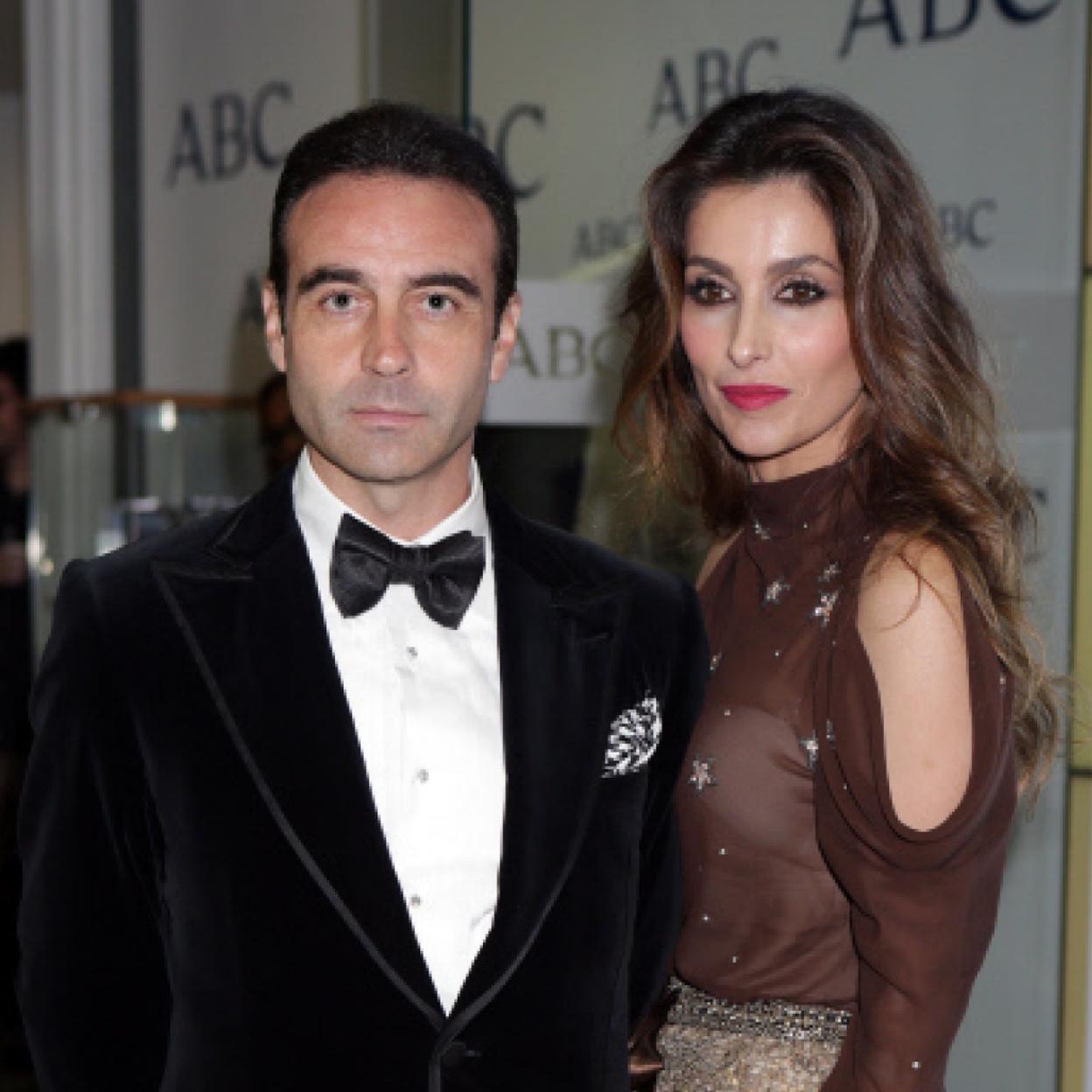 Pincha en la foto para ver todos los divorcios de parejas famosas perfectas que nos pillaron por sorpresa, incluidos Enrique Ponce y Paloma Cuevas./gtres