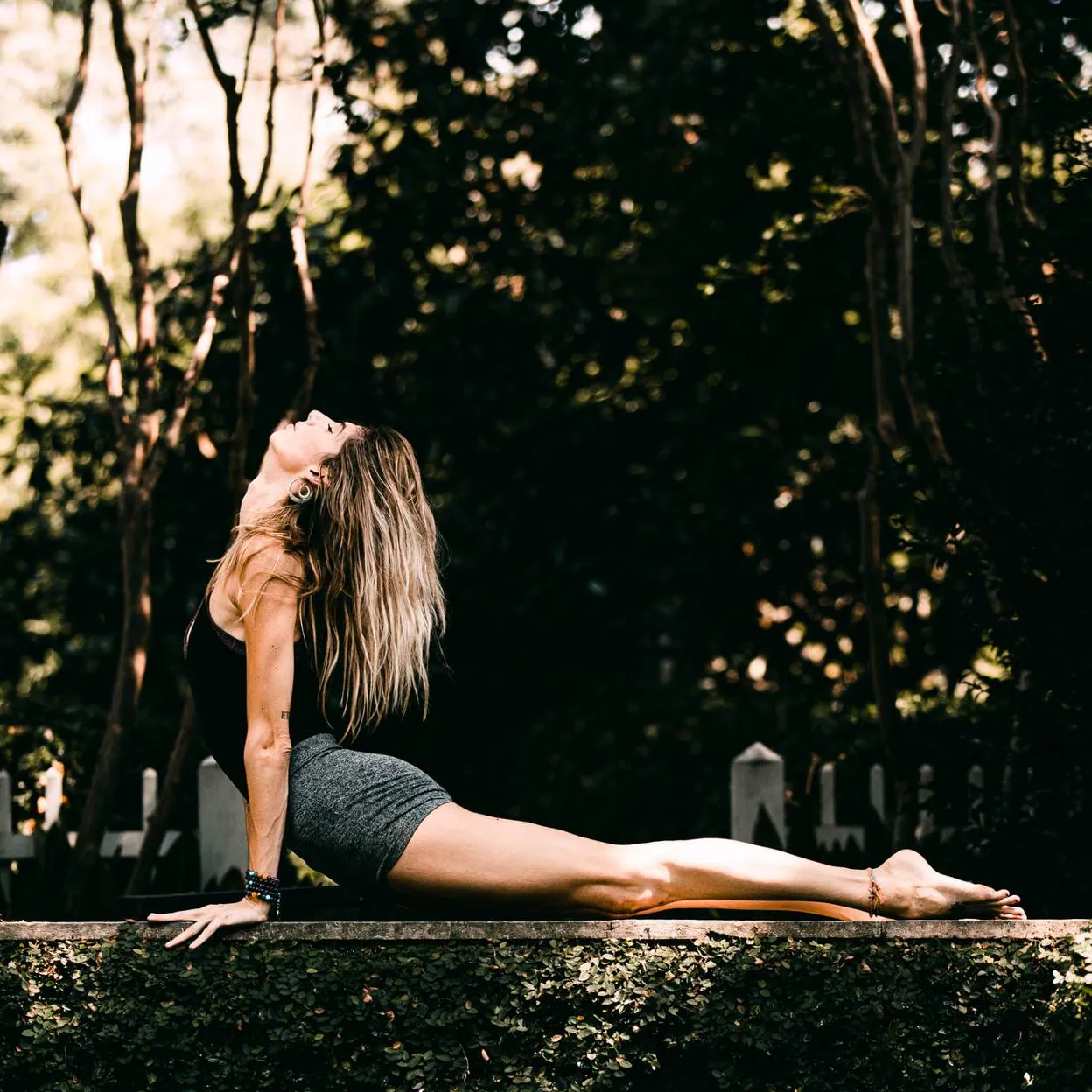 Hacer la cobra nunca volverá a significar lo mismo: una postura de yoga  genial para mejorar espalda, autoestima y depresión | Mujer Hoy