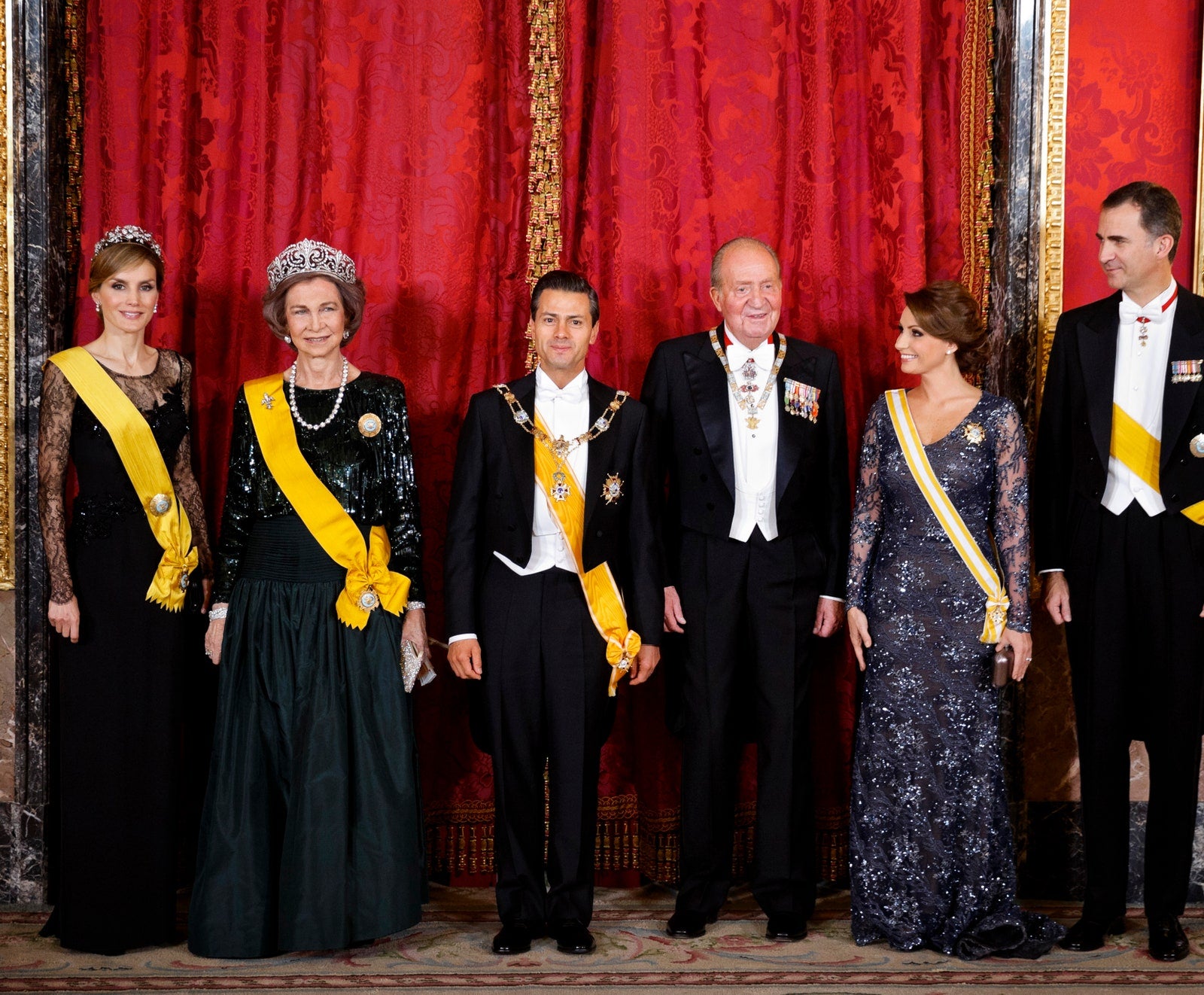 Los vestidos más impresionantes de la Reina Sofía: último acto de gala como Reina