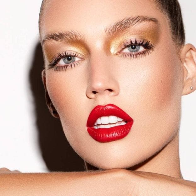 Haz que tu mirada este despierta, luminosa y joven en segundos con esta  técnica viral de maquillaje fácil | Mujer Hoy