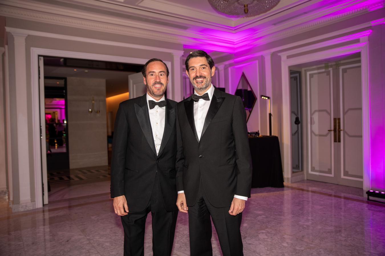 Premios Mujerhoy 2021: Juan Hevia-Aza, director de Marketing de Vocento e Iñigo Argaya, director general de Negocio Editorial de Vocento. 