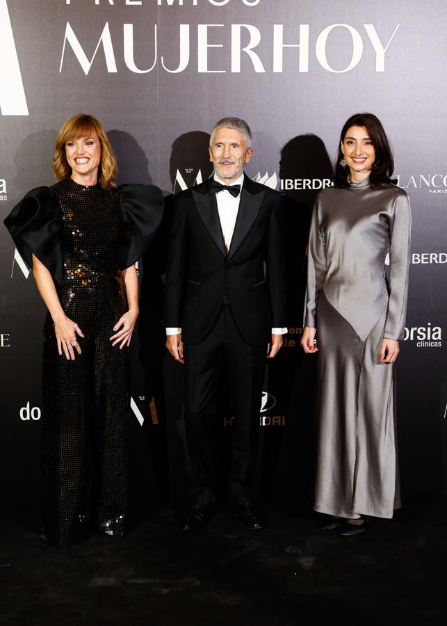 Los looks de los Premios Mujerhoy: Pilar Alegría, Fernando Grande-Marlaska y Pilar Llop