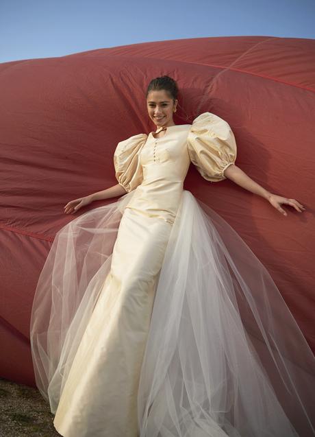 Masaccio Arne soplo Los vestidos de novia 'made in Spain' inspirados en Audrey Hepburn y Grace  Kelly con los que ser una diva de Hollywood de los 50 el día de tu boda |  Mujer Hoy