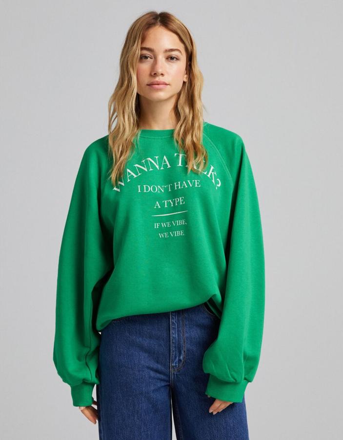 Los básicos en verde que hemos fichado para sumarnos en las rebajas al color tendencia de la temporada