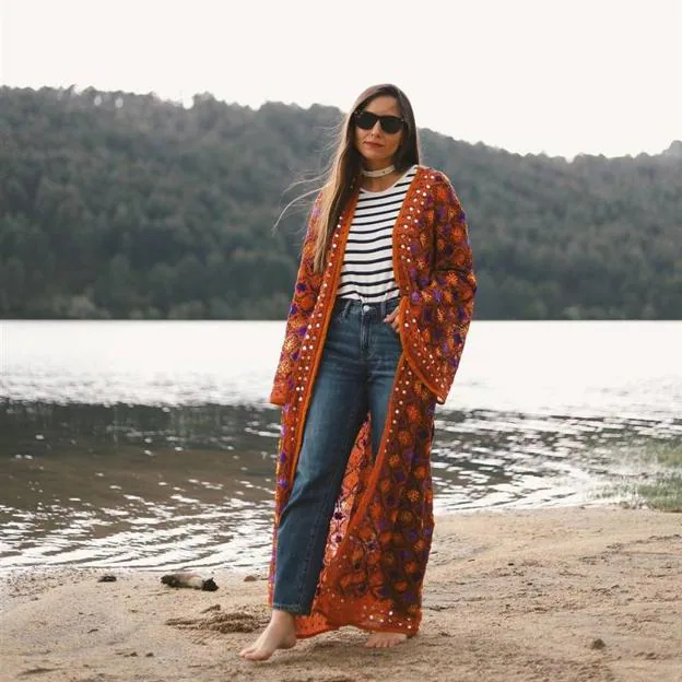 La mejor compra de la semana es kimono de Sfera de nueva colección que es una y que hará que tus looks de lujo | Mujer Hoy