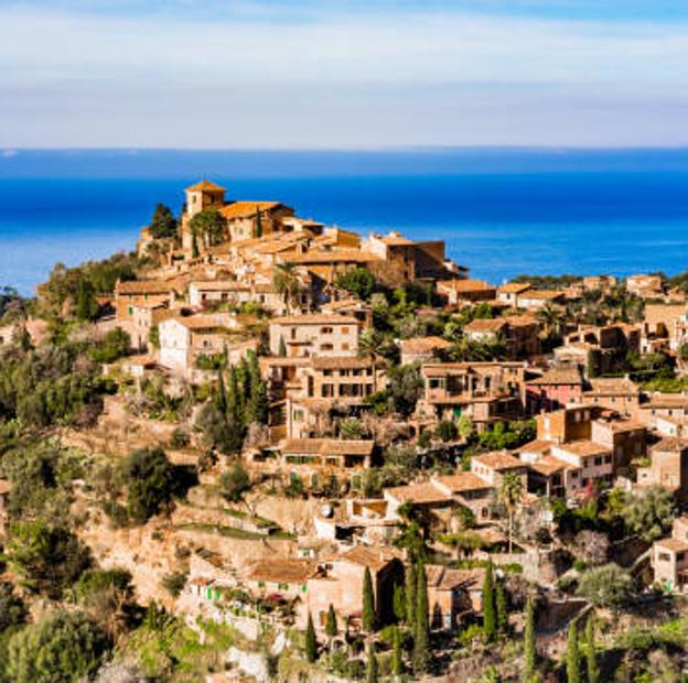 Deià, el pueblo más bonito y sorprendente de Mallorca que inspira a los mejores artistas e intelectuales del mundo desde hace más de 100 años