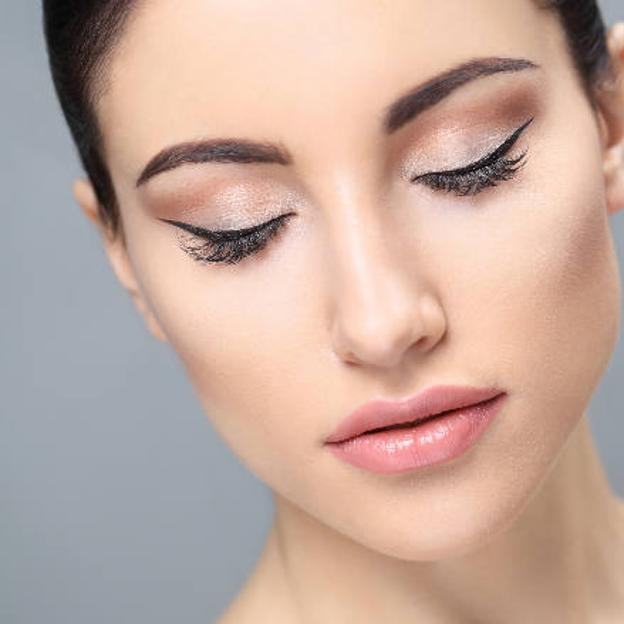 Conisgue unas cejas perfectas gracias al microblading, el microshading o el brow up