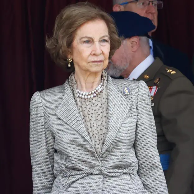 Cómo la infanta Elena se ha convertido en la mejor sucesora de la reina Sofía: ha heredado la función de mantener a la familia real unida pese a los escándalos