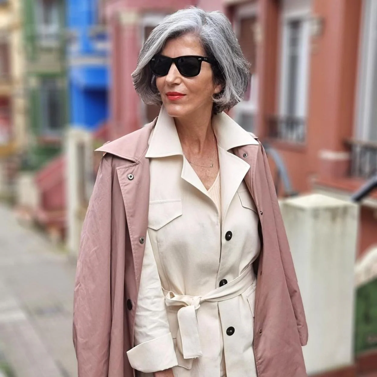 La blazer de El que piden en tienda las de 50 años porque alarga la figura rejuvenece | Mujer Hoy