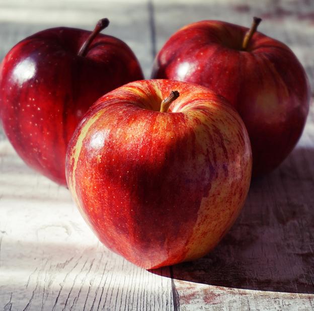 En qué consiste la dieta de la manzana, que promete hacerte perder peso en cinco días