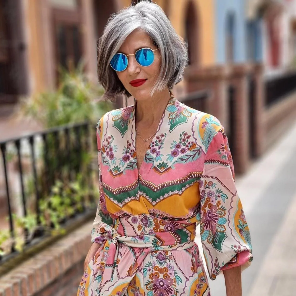 falta de aliento condado barato Tres formas de llevar este espectacular vestido estampado de Zara que  rejuvenece a los 50 y arrasa en Instagram | Mujer Hoy