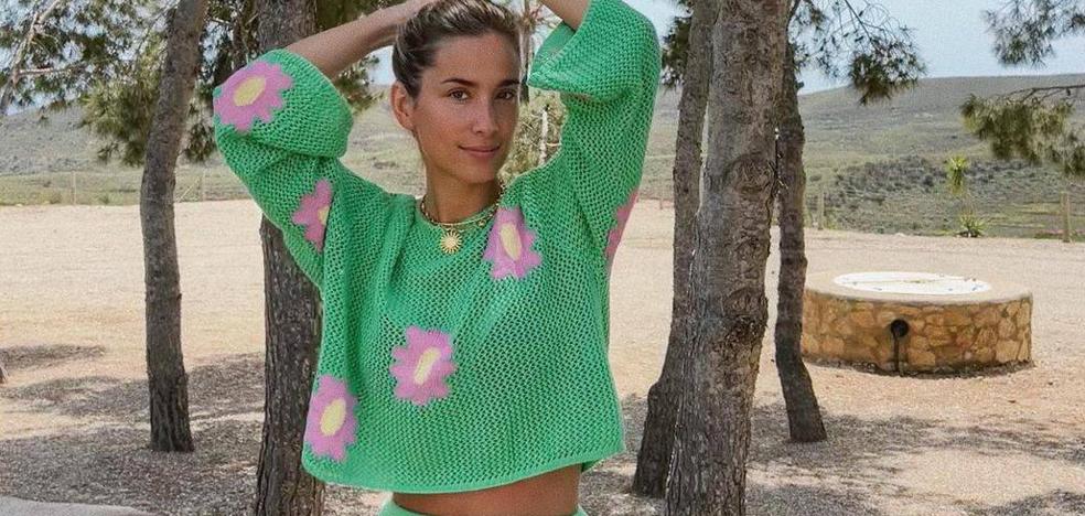 El crochet, una tendencia que enamora cada verano y a María Pombo tiene encantada