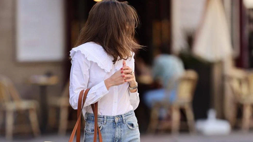 Las blusas blancas románticas que tienes que comprar estas rebajas para  rejuvenecer todos tus looks al instante | Mujer Hoy