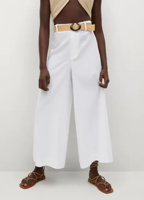 El pantalón de Mango Outlet en lino y algodón que sienta bien a todas y estiliza la zona de la Mujer Hoy