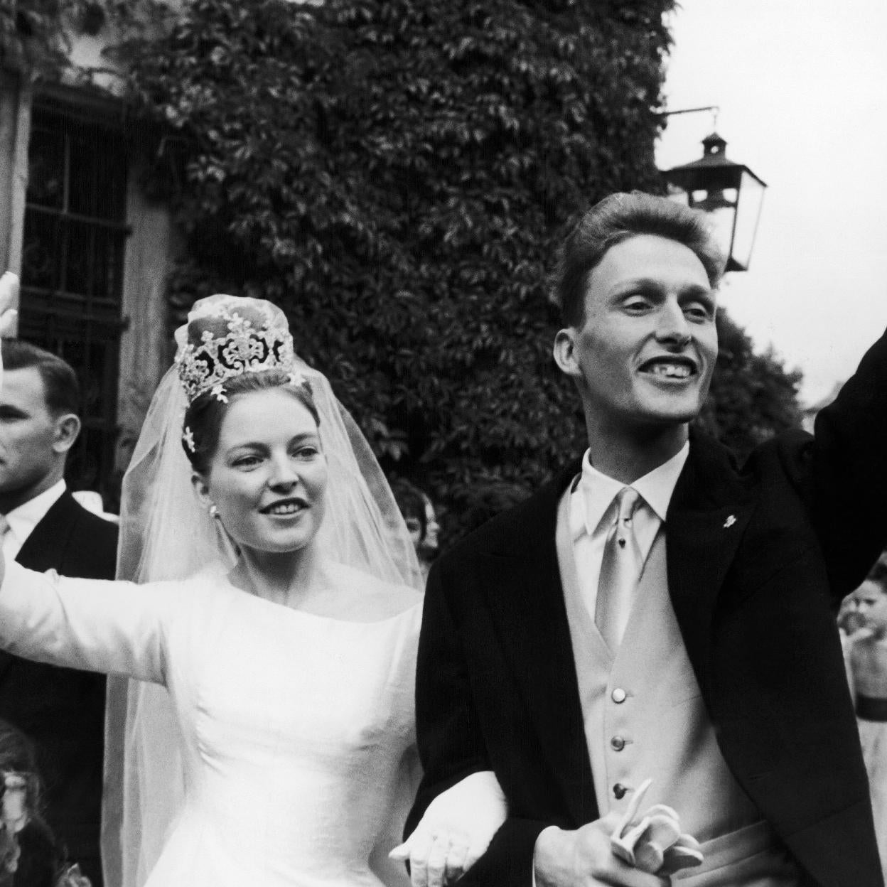 Diana de FRancia el día de su boda con Carlos de Württemberg/getty images