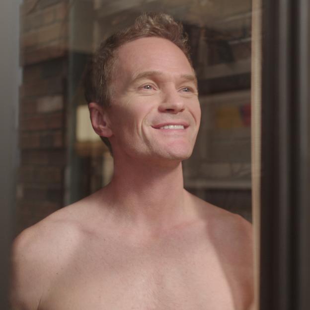 Neil Patrick Harris en una imagen de Desparejado, el nuevo estreno de Netflix.