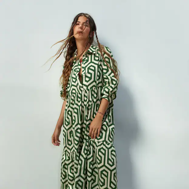 El vestido de Zara más viral del verano que ha llegado a una de las series  de éxito en Estados Unidos y está agotadísimo | Mujer Hoy