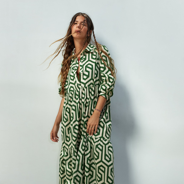 El vestido de Zara más viral del verano que ha llegado a una de las series de éxito en Estados Unidos y está agotadísimo