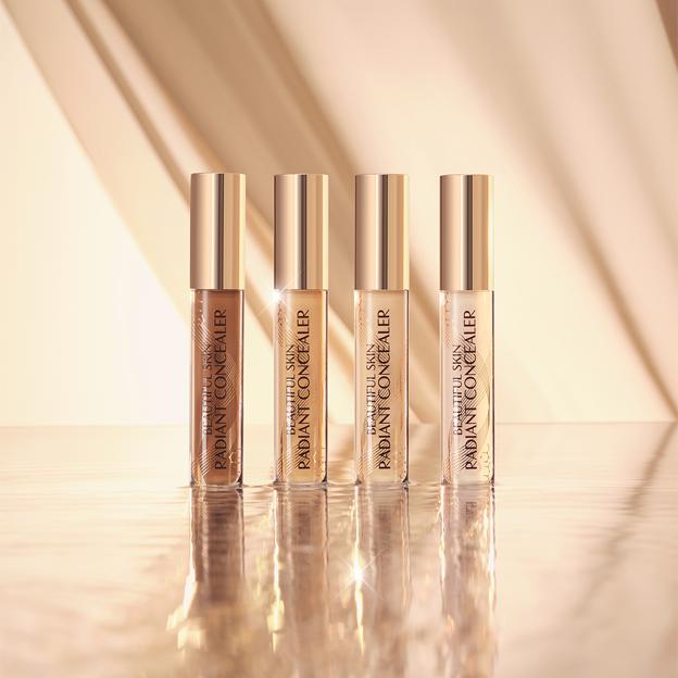 Corrector Beautyful Skin Radiant Concealer, de Charlotte Tilbury. 