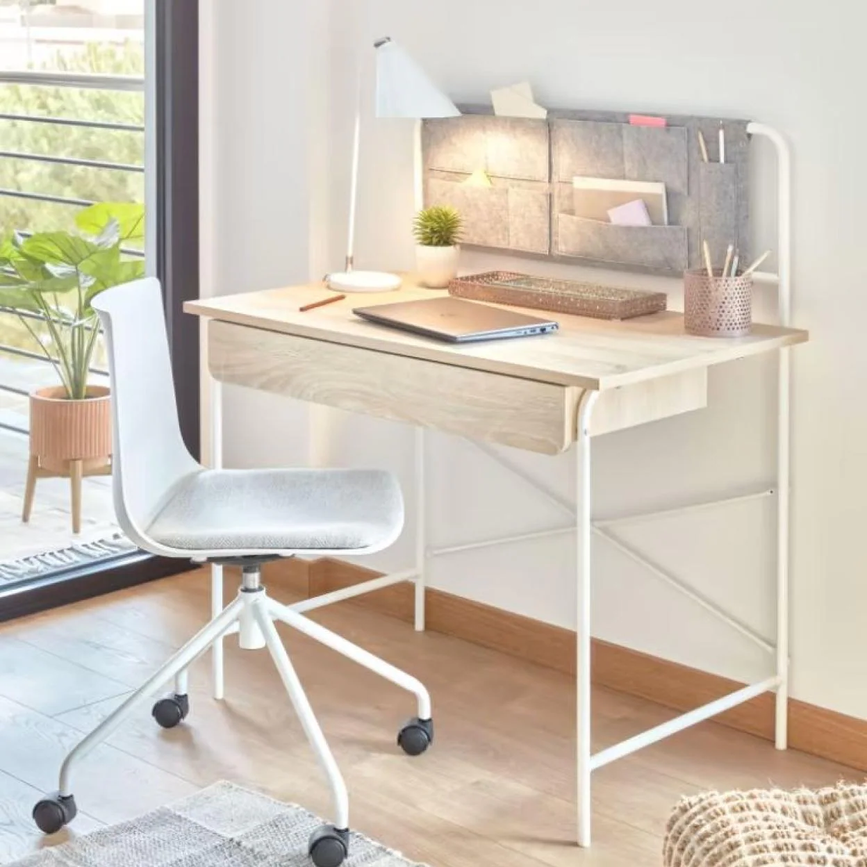 10 soluciones de almacenaje para tener un escritorio muy bien ordenado
