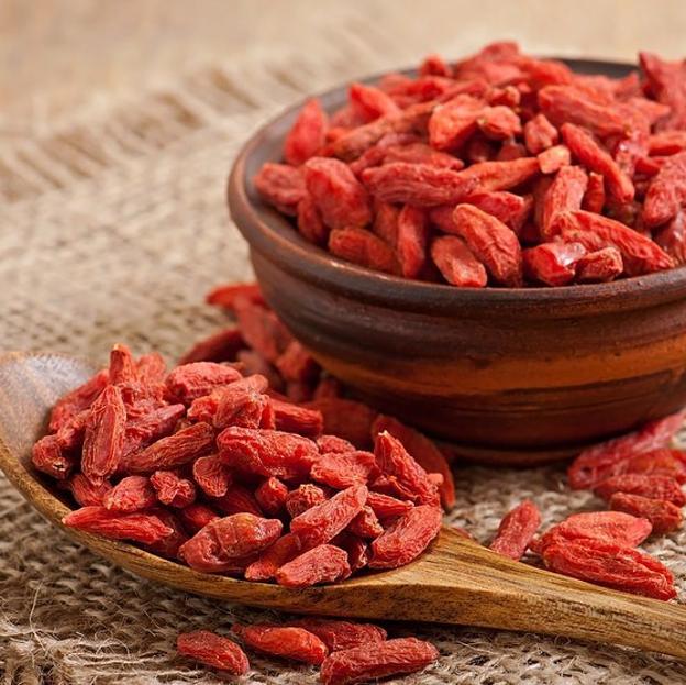 Cómo consumir las bayas de goji para que te ayuden a acelerar tu metabolismo y adelgazar más rápidamente