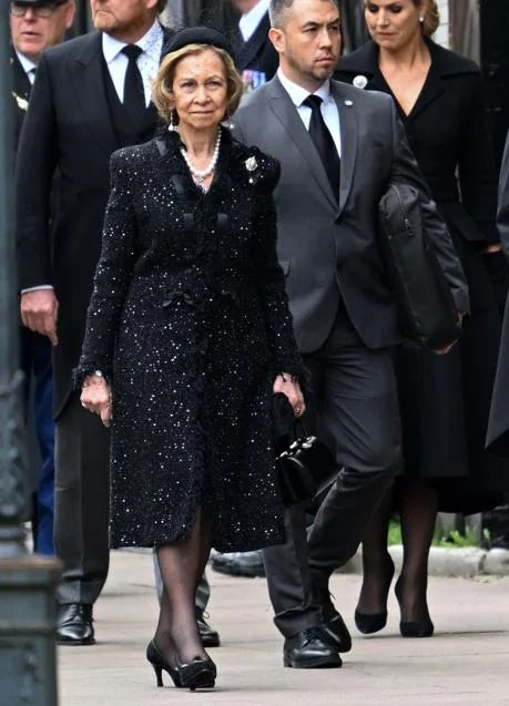 La reina Sofía, a su llegada al funeral. / GTRES