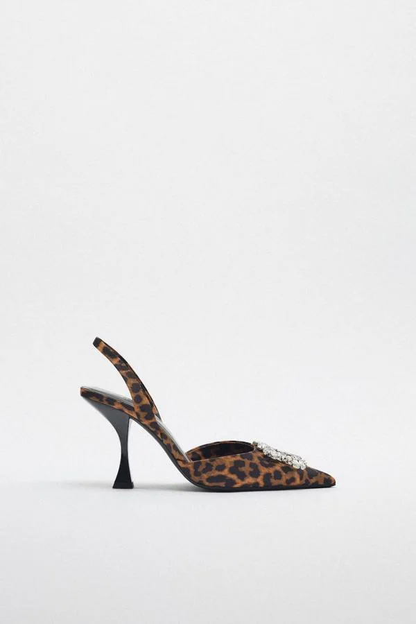 Garganta Borde romano Los zapatos joya más elegantes y lujosos en versión low cost que mejorarán  cualquier look | Mujer Hoy