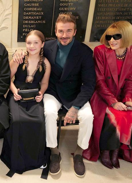 Harper y David Beckham junto a Anna Wintour. / @victoriabeckham