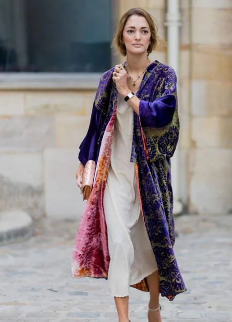 Los espectaculares kimonos terciopelo los que looks derrocharán elegancia | Mujer Hoy