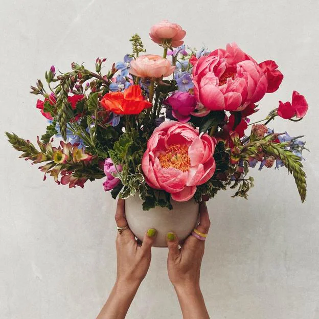 Los centros de mesas más bonitos hechos con tus flores frescas | Mujer Hoy